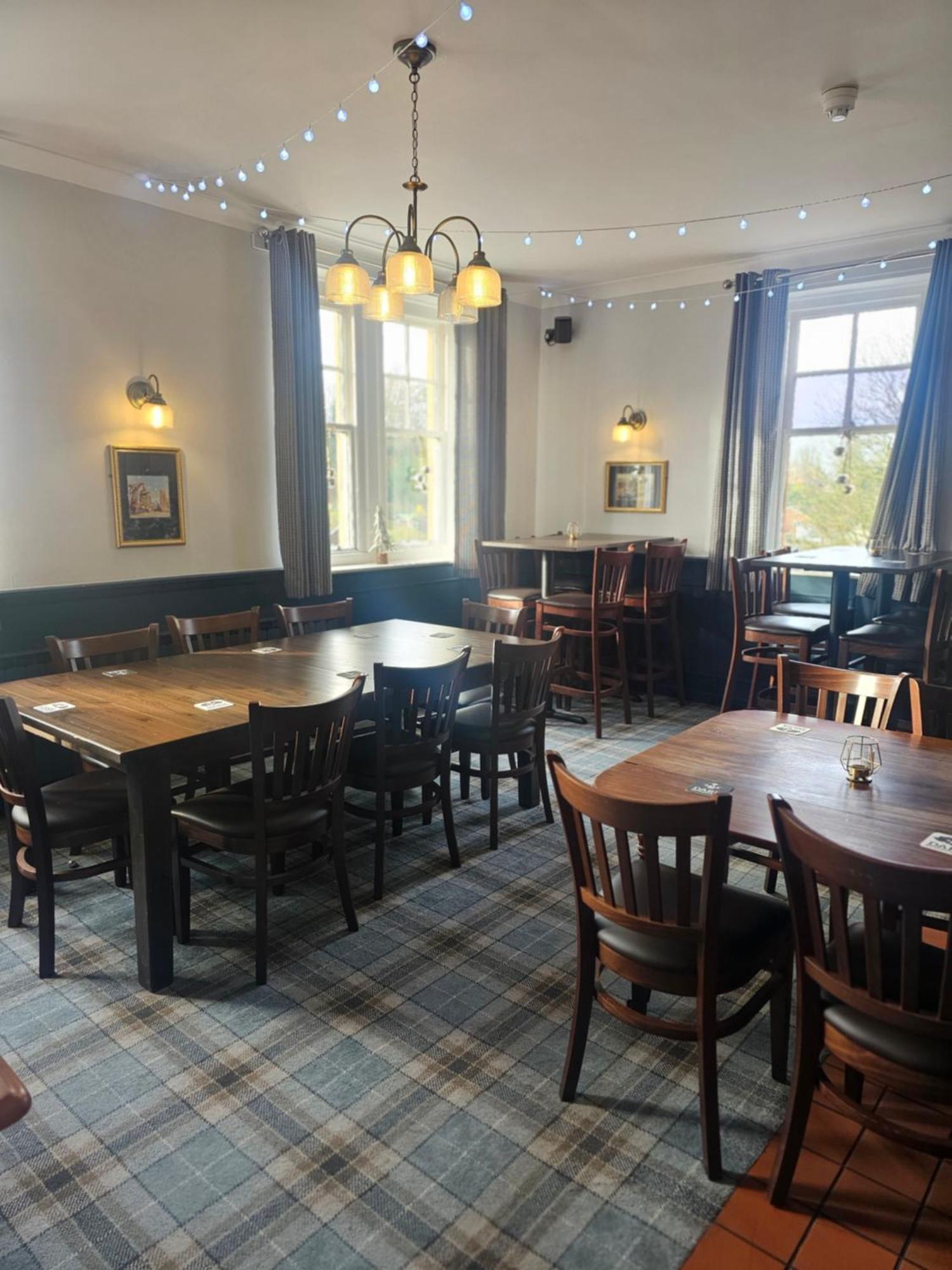The Old Railway Hotel Porton Esterno foto