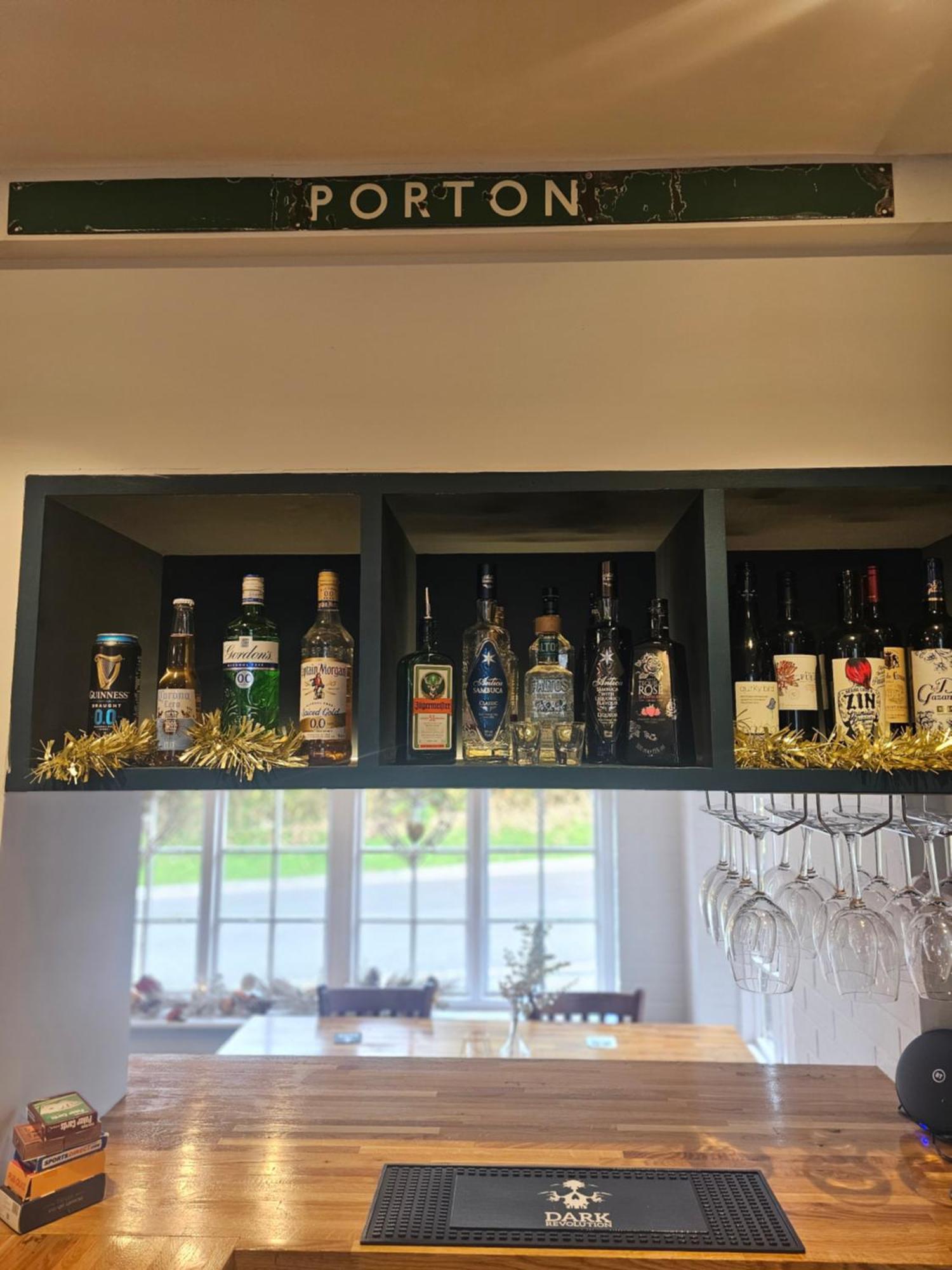 The Old Railway Hotel Porton Esterno foto